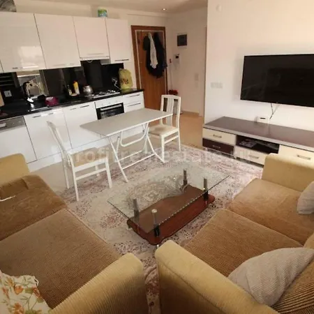 Apartment Апартаменты 1+1 В Центре Алании 550М До Пляжа Клеопатры /30